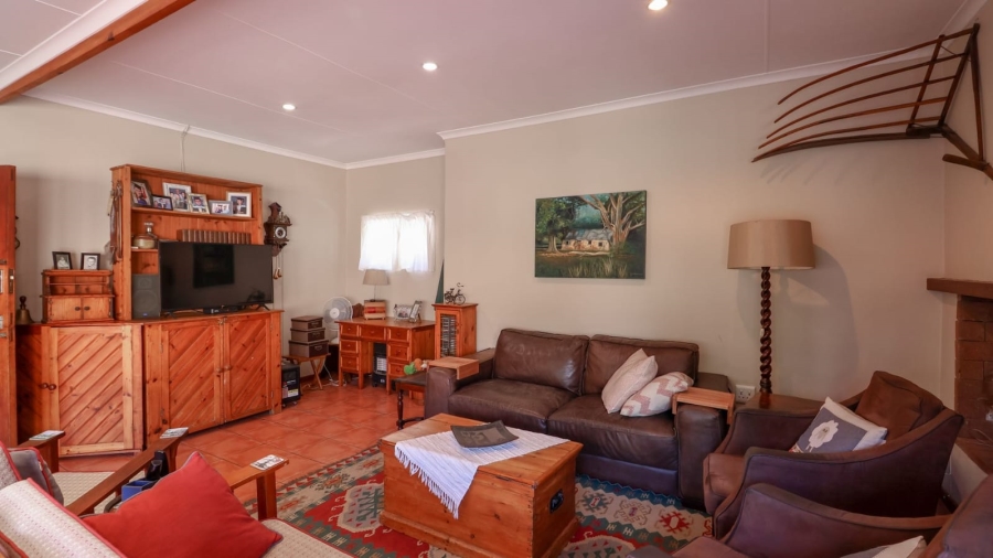 4 Bedroom Property for Sale in Dormehls Drift Western Cape